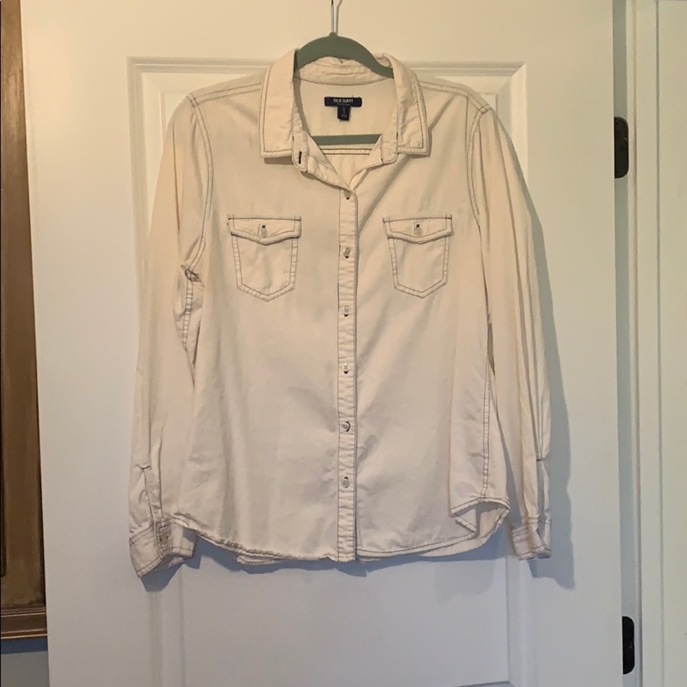 🛍 Old Navy Ivory chambray long sleeve shirt